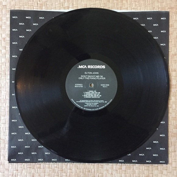 Elton John - “Don’t Shoot Me!” Vinyl LP - Picture 4 of 4
